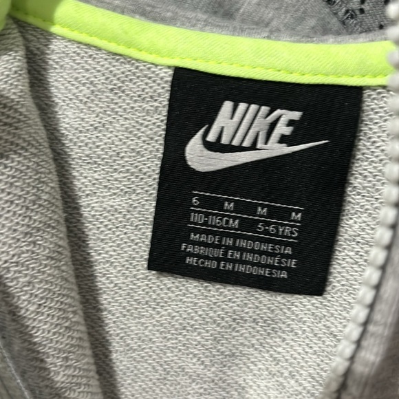 Nike girls hoodie cool trendy new with tag - Picture 5 of 6